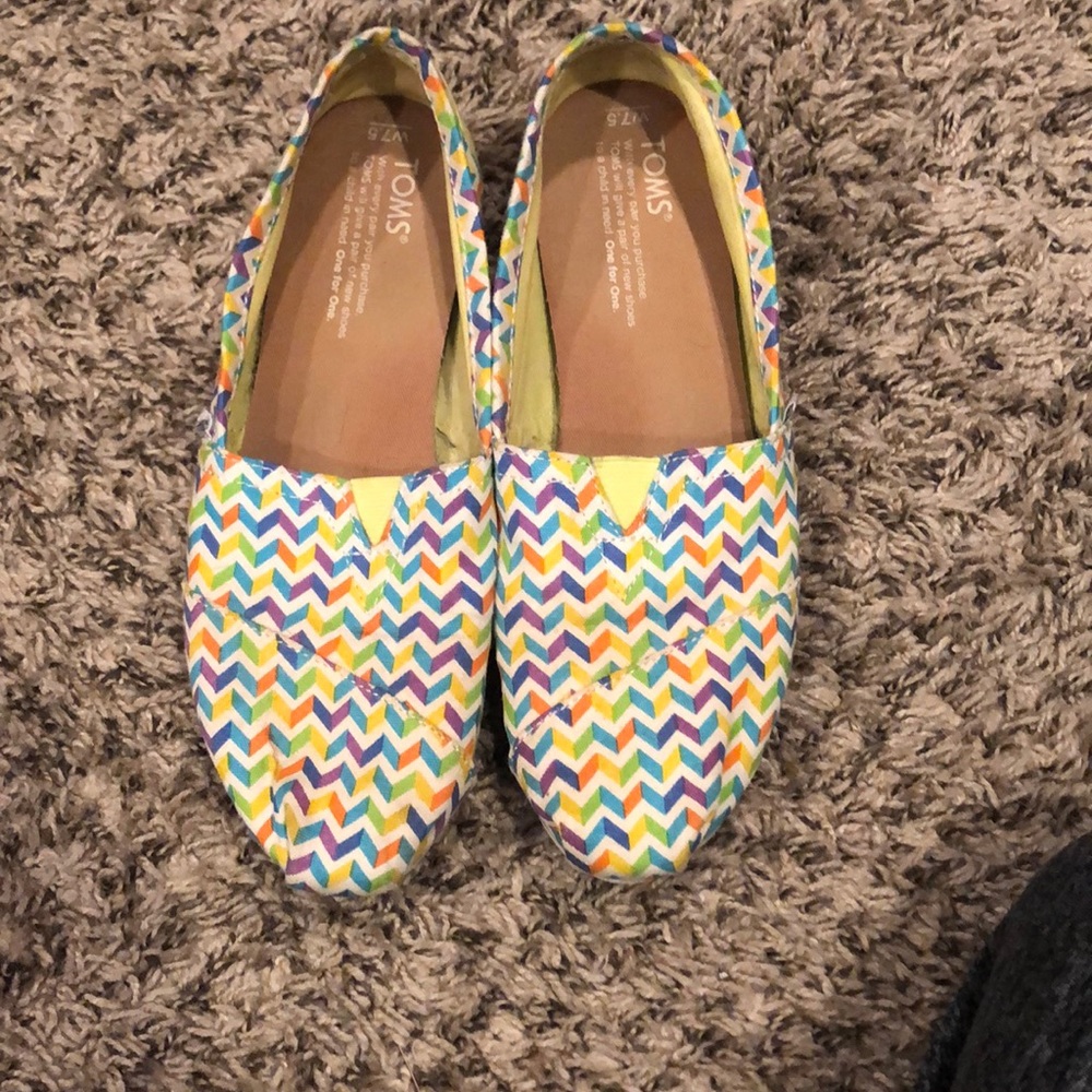 Women’s Toms